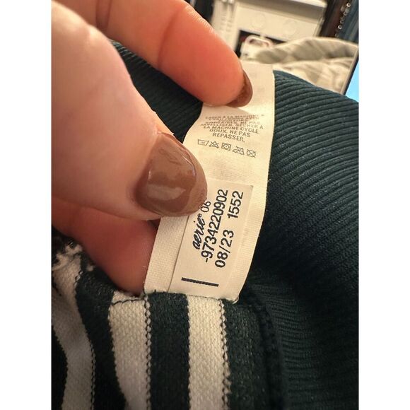 Aerie Offline Green White Striped Cropped Workout Top Size Small - Picture 7 of 7